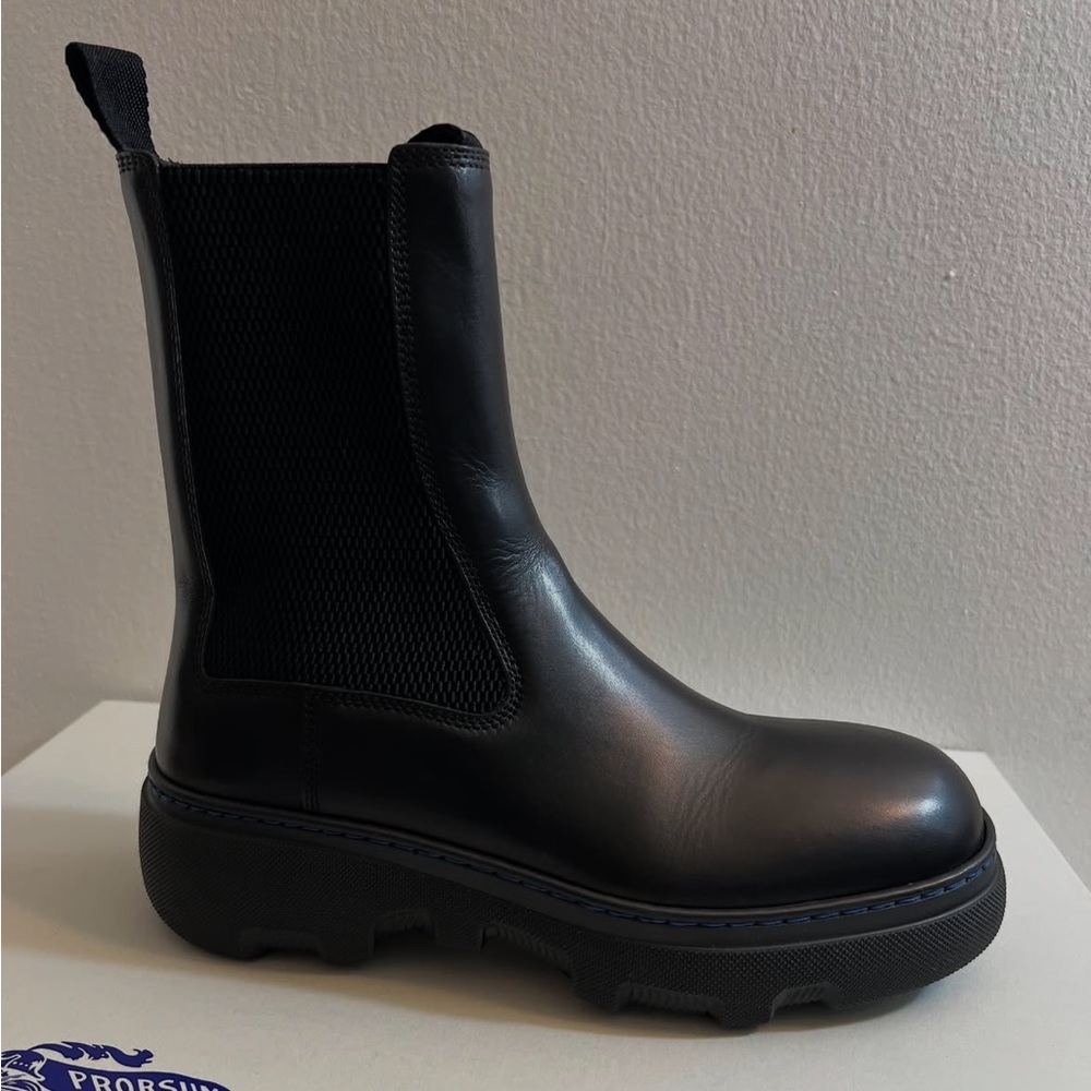 BURBERRY Black Leather Creeper Chelsea Boots - Picture 10 of 16